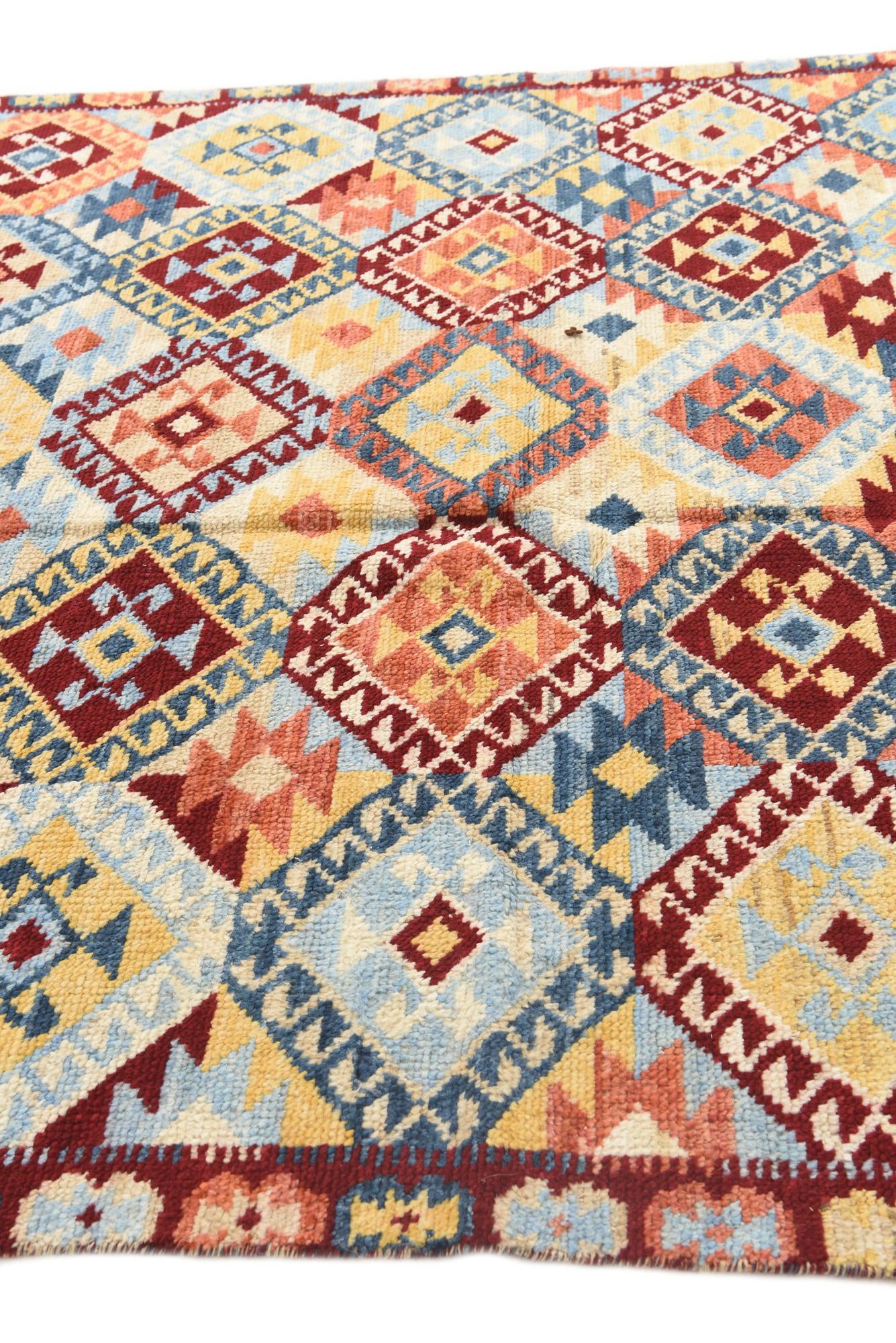 6' 4 x 10' 1 Hand Knotted Darya Wool Rug