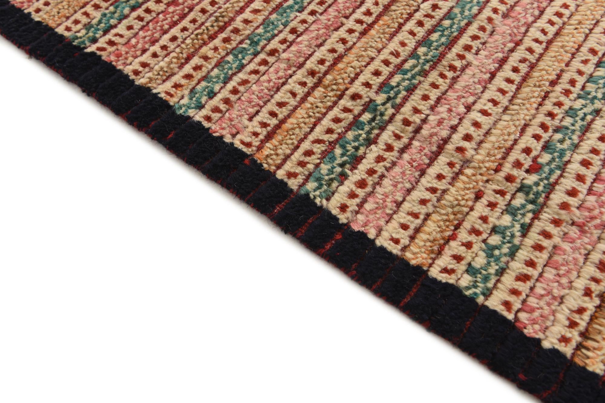 7' 10 x 10' 4 Hand Knotted Darya Wool Rug