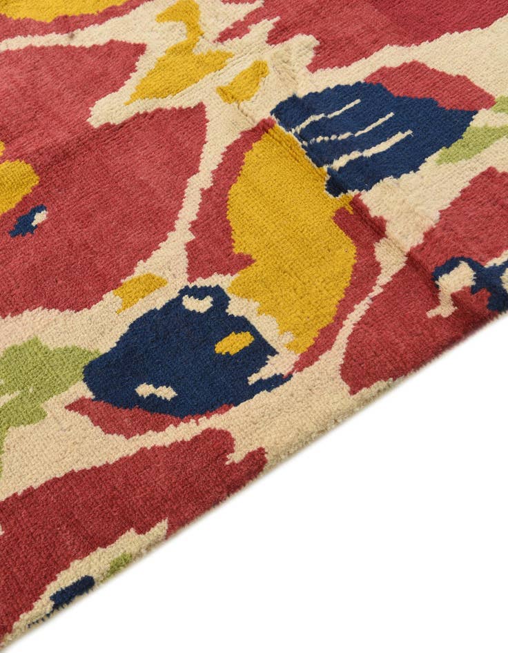 Detail image of 5' 4 x 8'  Hand Knotted Darya Wool Rug
