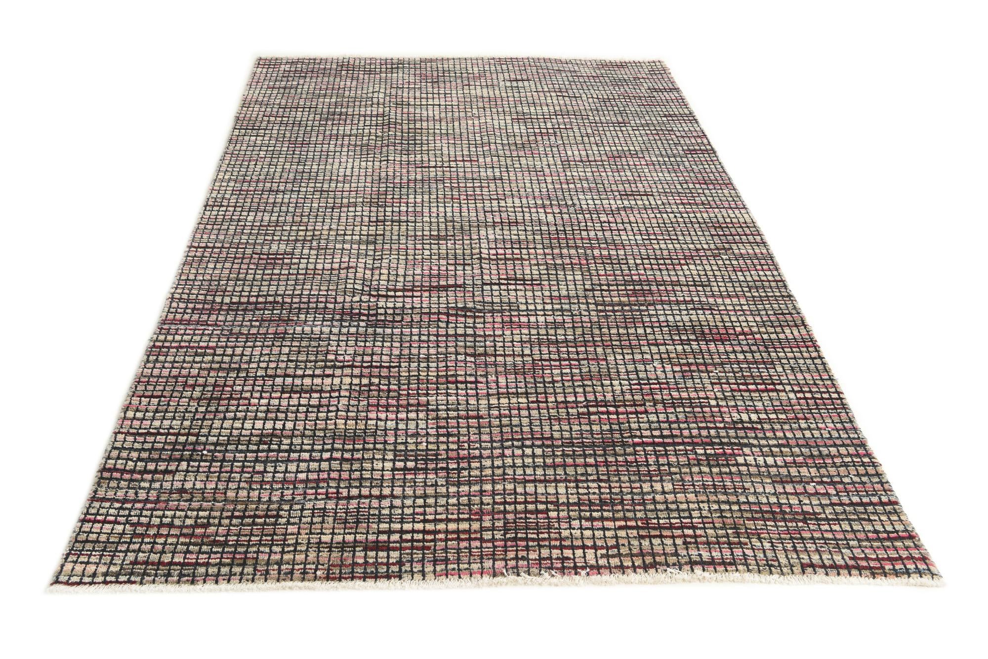 5' 5 x 8' 3 Hand Knotted Darya Wool Rug