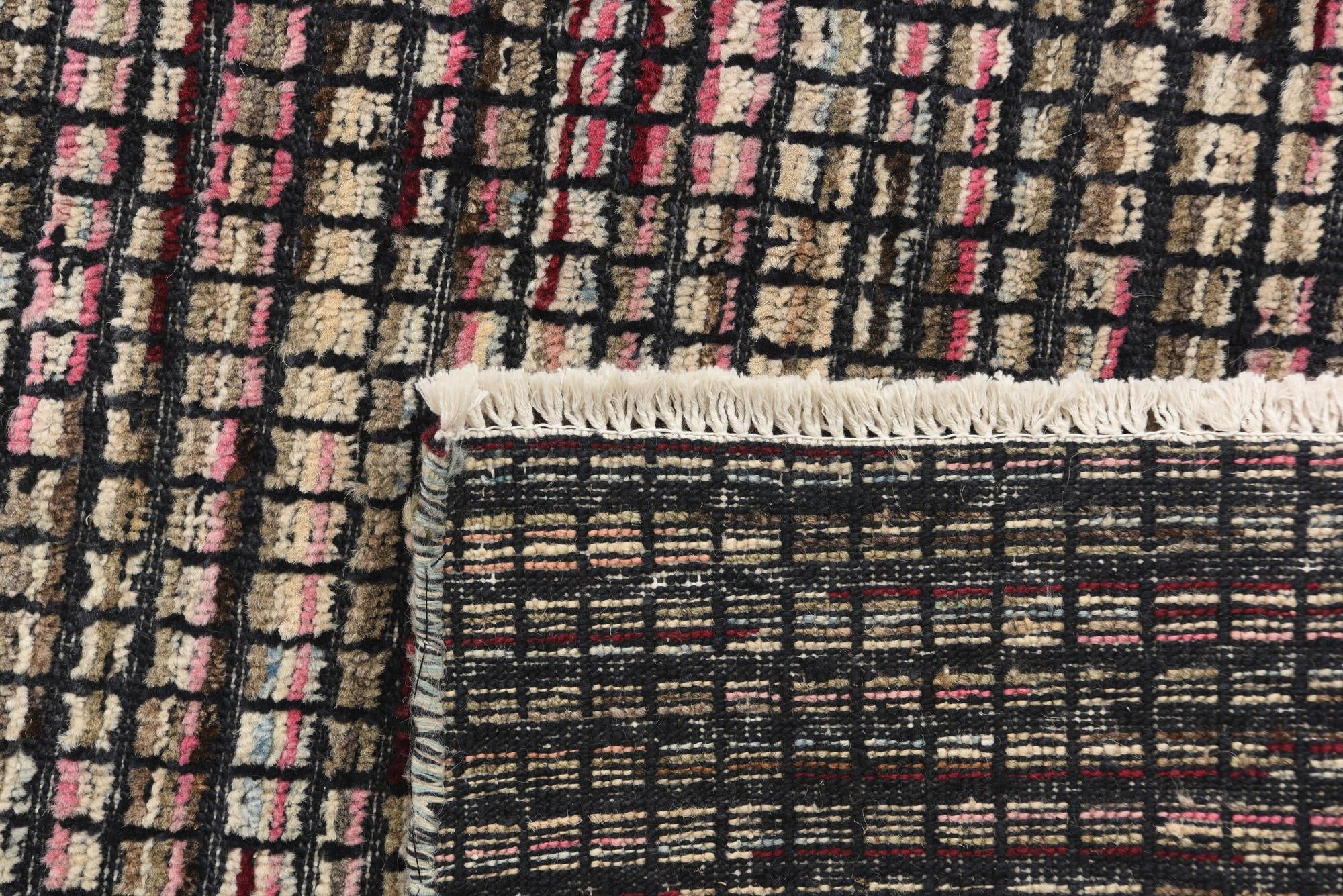 5' 5 x 8' 3 Hand Knotted Darya Wool Rug