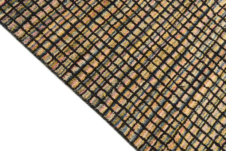 Detail image of 5' 6 x 8' 5 Hand Knotted Darya Wool Rug