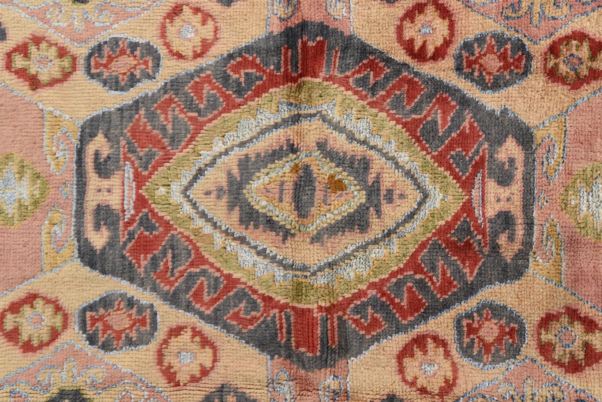 5' 4 x 7' 8 Hand Knotted Darya Rug