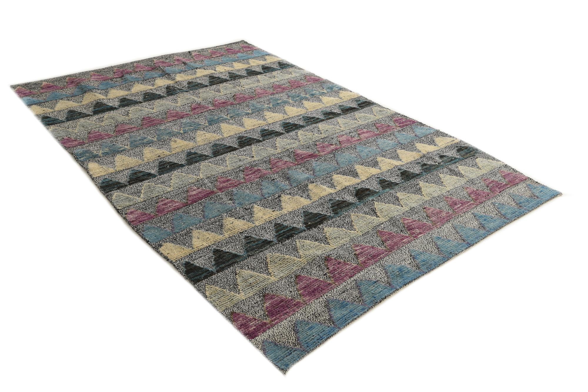 6' 6 x 9' 8 Hand Knotted Darya Wool Rug