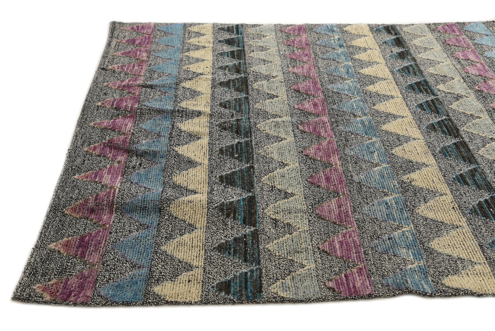 6' 6 x 9' 8 Hand Knotted Darya Wool Rug