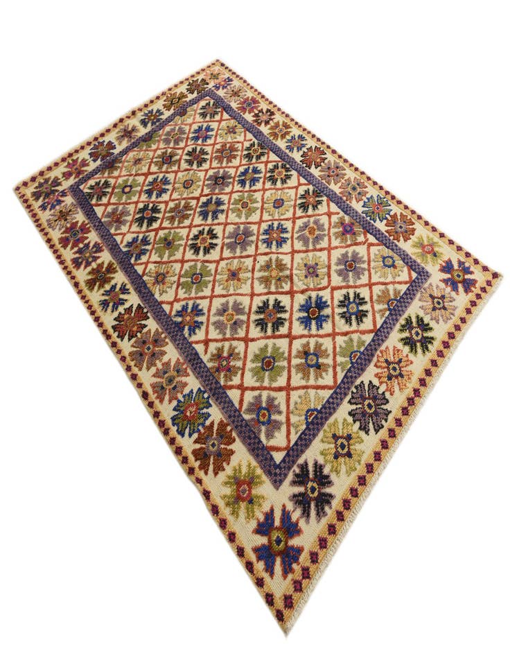 Detail image of 5' 7 x 8' 1  Hand Knotted Darya Wool Rug