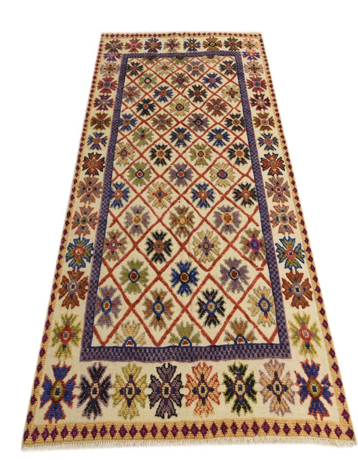 Detail image of 5' 7 x 8' 1  Hand Knotted Darya Wool Rug