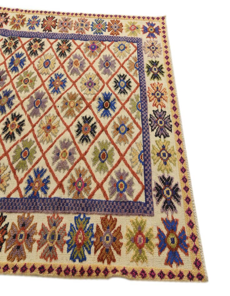 Detail image of 5' 7 x 8' 1  Hand Knotted Darya Wool Rug