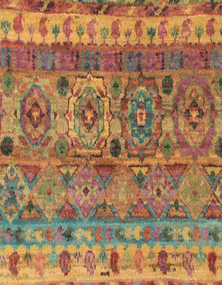 Detail image of 5' 6 x 8' 1  Hand Knotted Darya Oriental Wool Rug