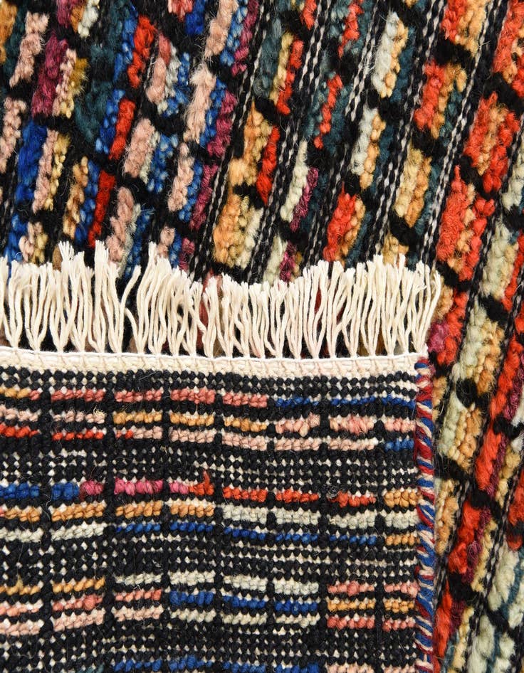 Detail image of 5' 9 x 9'  Hand Knotted Darya Wool Rug