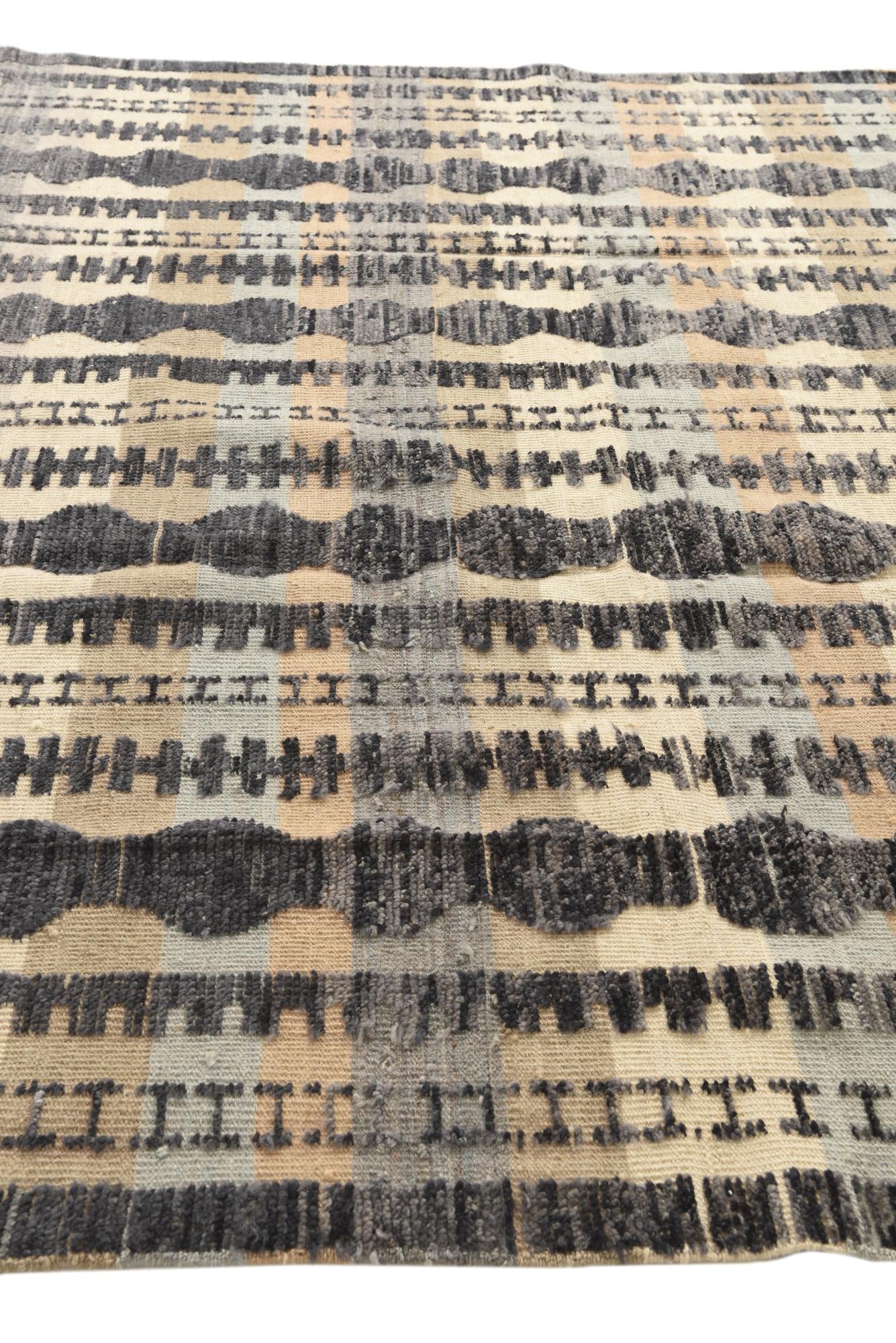 8' 2 x 10' 5 Hand Knotted Darya Wool Rug