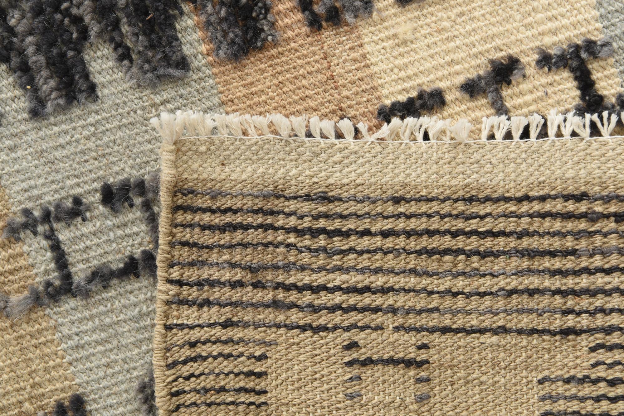 8' 2 x 10' 5 Hand Knotted Darya Wool Rug