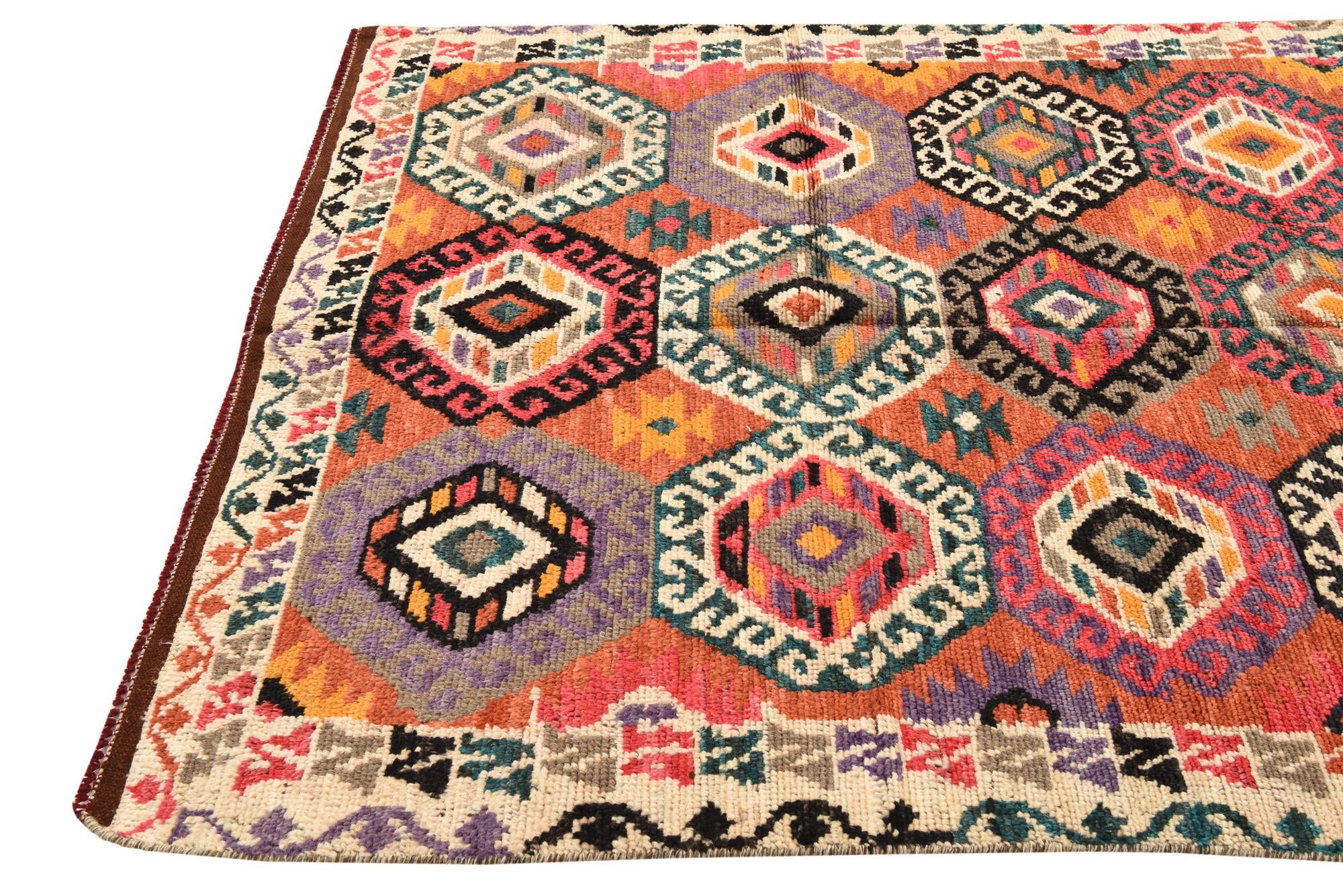 5' x 7' Hand Knotted Darya Wool Rug