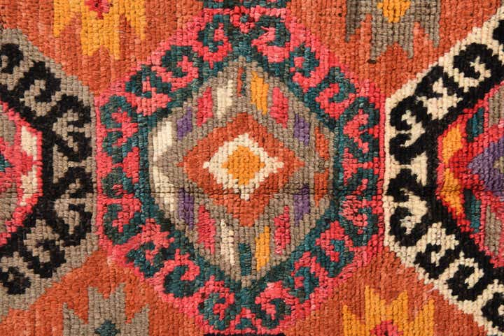 5' x 7' Hand Knotted Darya Wool Rug