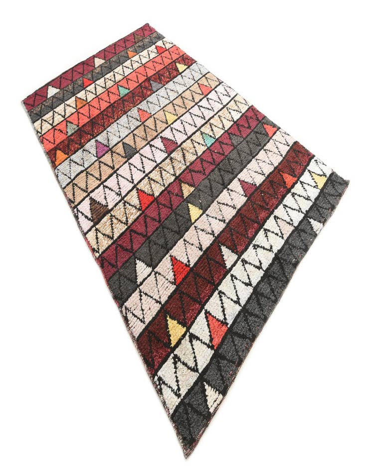 Detail image of 6' 5 x 10' 3 Hand Knotted Darya Wool Rug