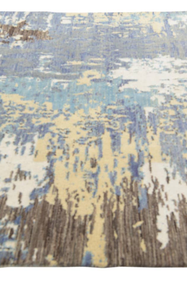 Detail image of 6' 8 x 10' 2 Hand Knotted Darya Rug
