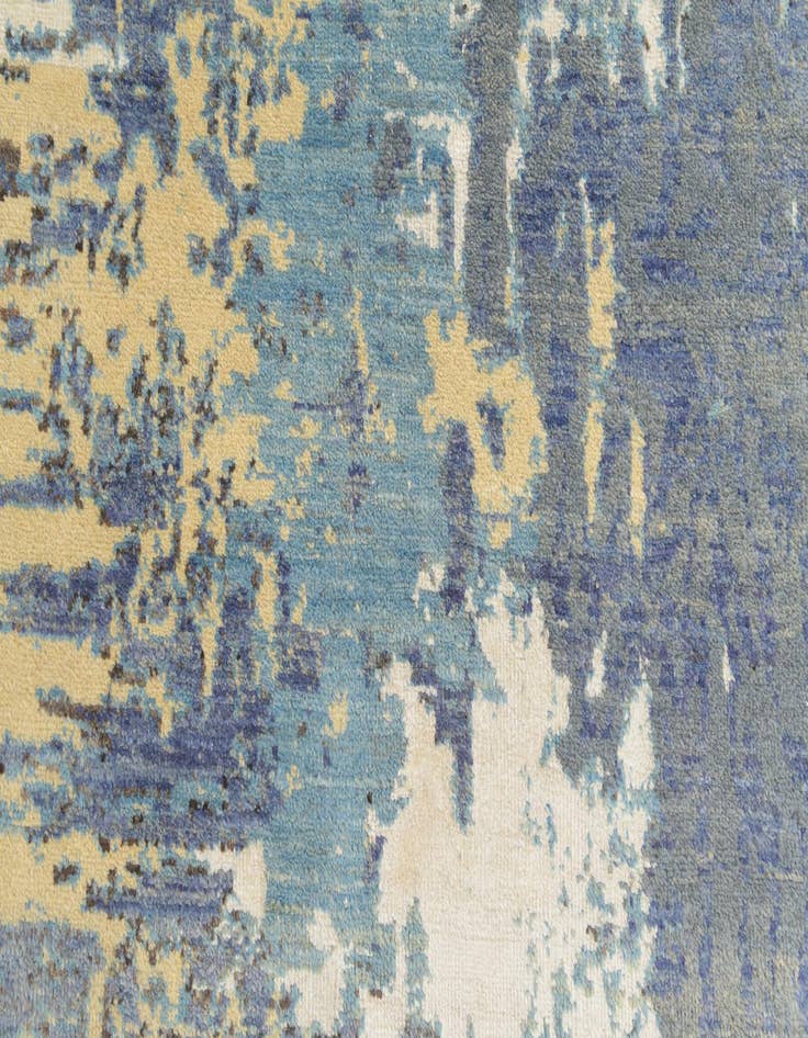 Detail image of 6' 8 x 10' 2 Hand Knotted Darya Rug