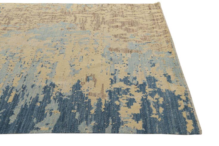 Detail image of 6' 2 x 9' 4 Hand Knotted Darya Rug