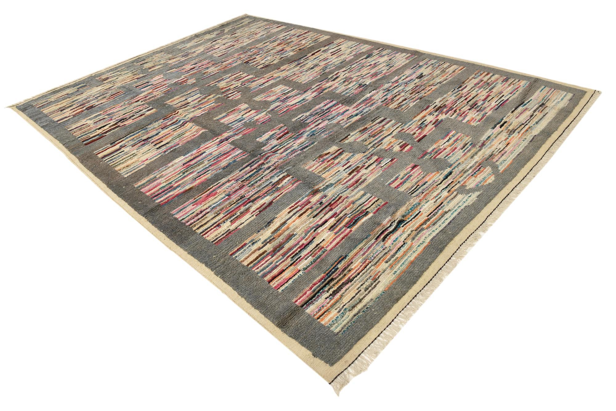 9' 1 x 12' 6 Hand Knotted Darya Wool Rug