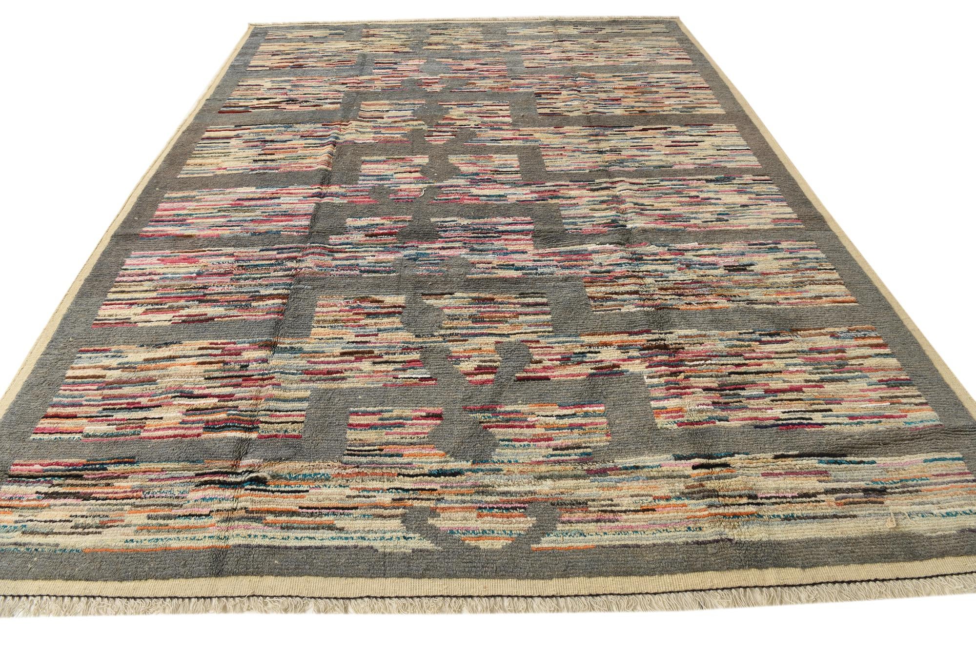 9' 1 x 12' 6 Hand Knotted Darya Wool Rug