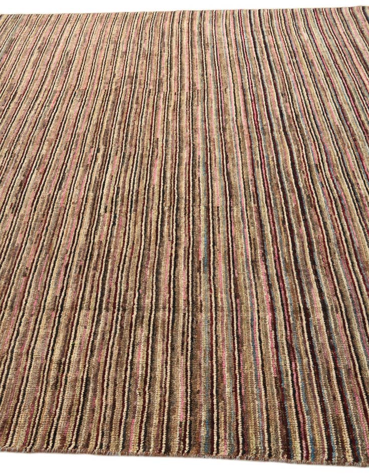 Detail image of 8' 1 x 10' Hand Knotted Darya Wool Rug