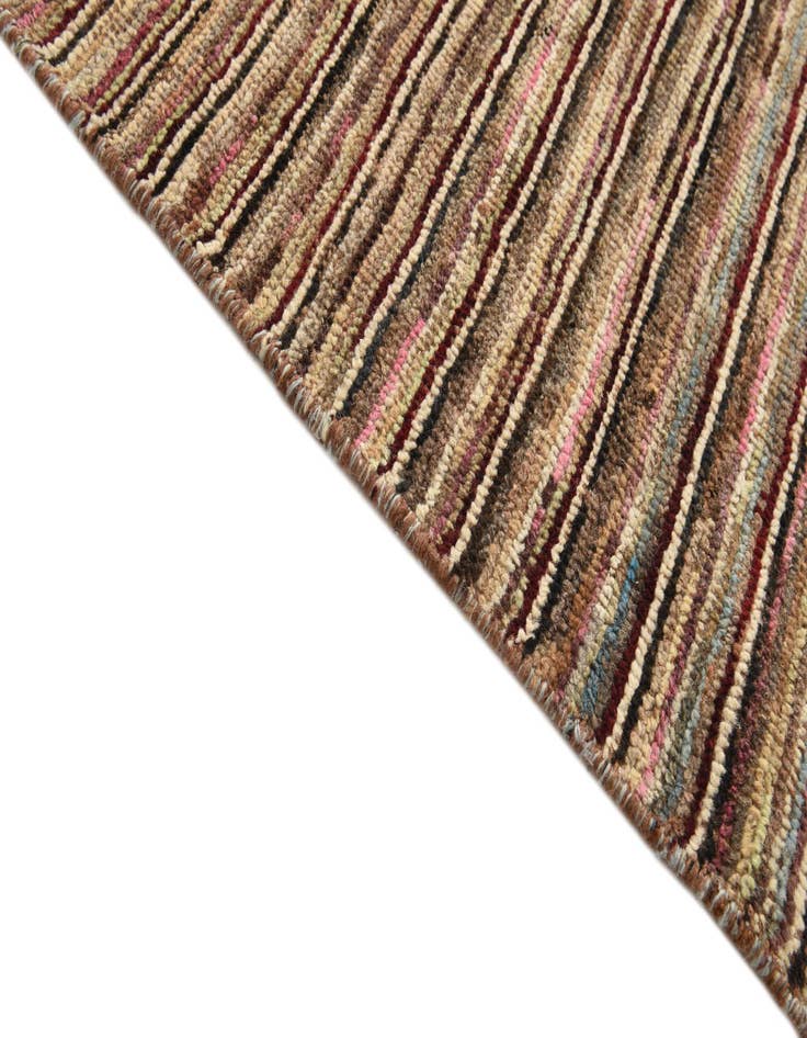 Detail image of 8' 1 x 10' Hand Knotted Darya Wool Rug