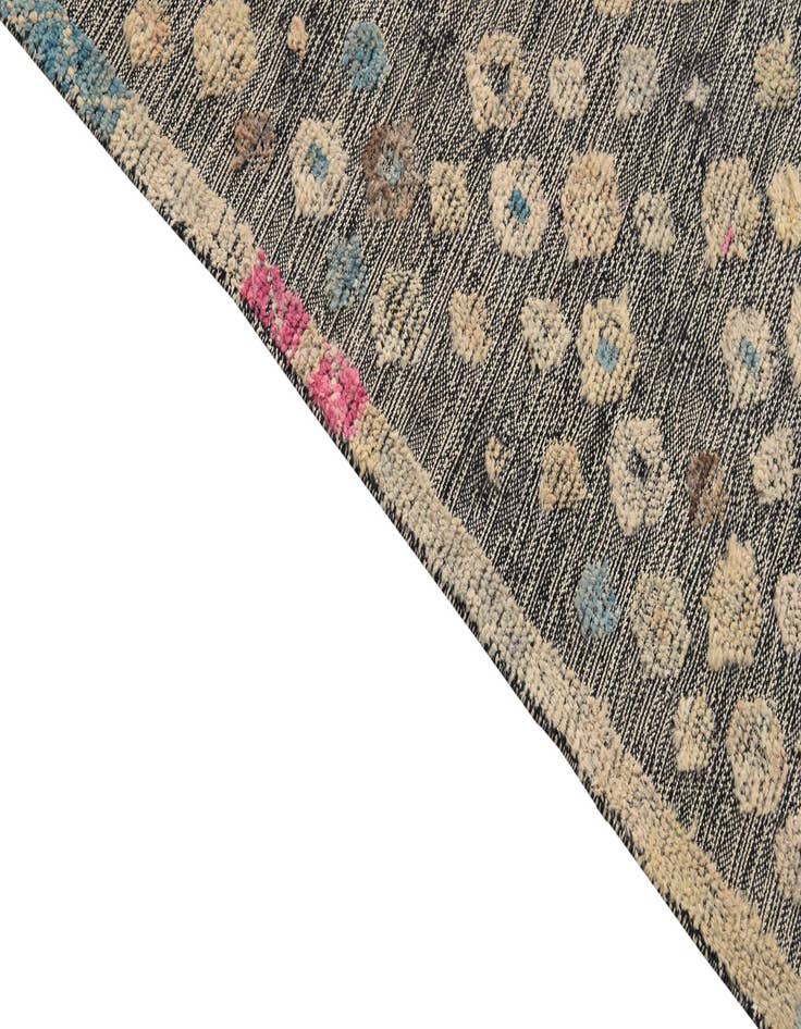 Detail image of 8' 6 x 10' Hand Knotted Darya Wool Rug