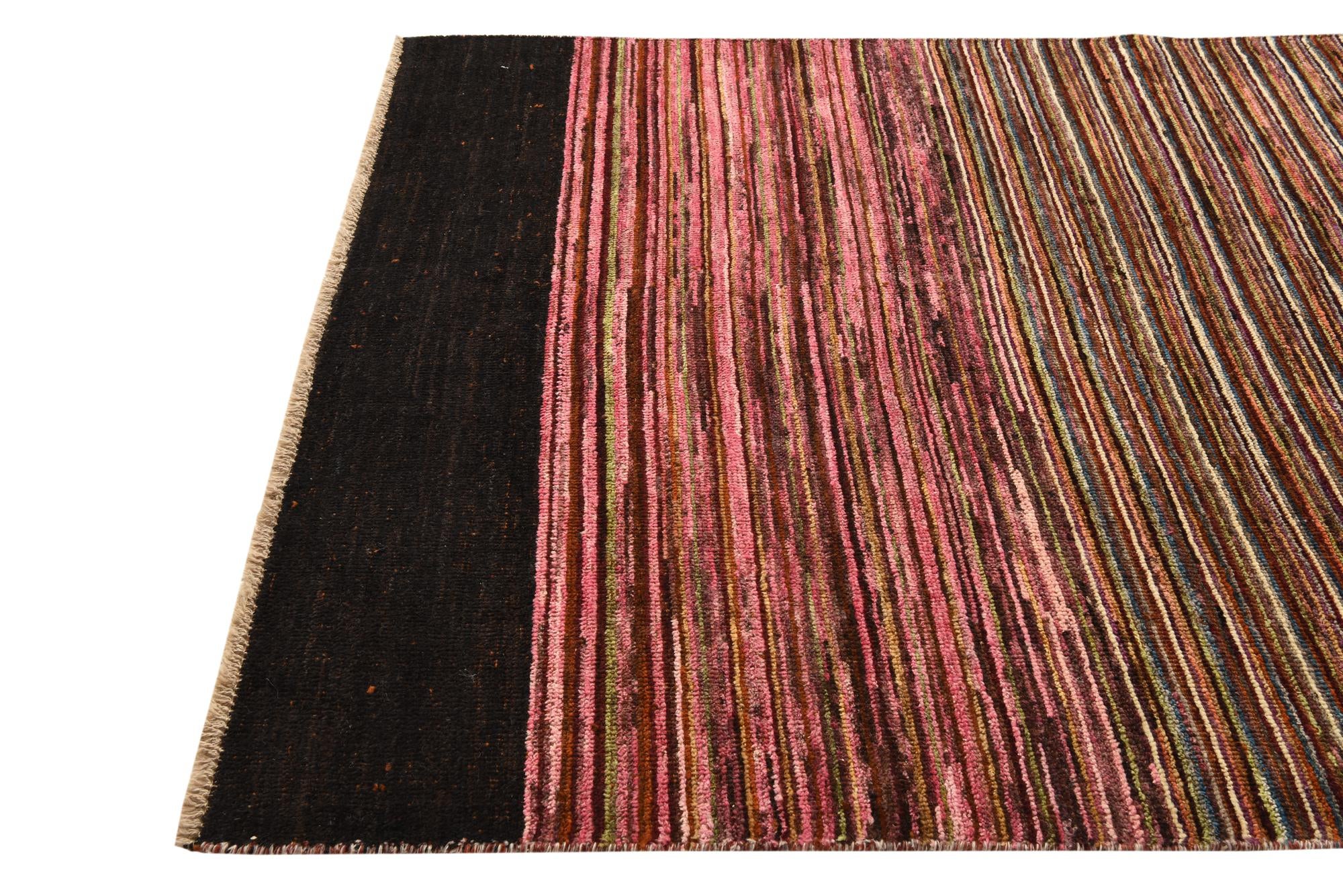 5' 2 x 8' Hand Knotted Darya Wool Rug