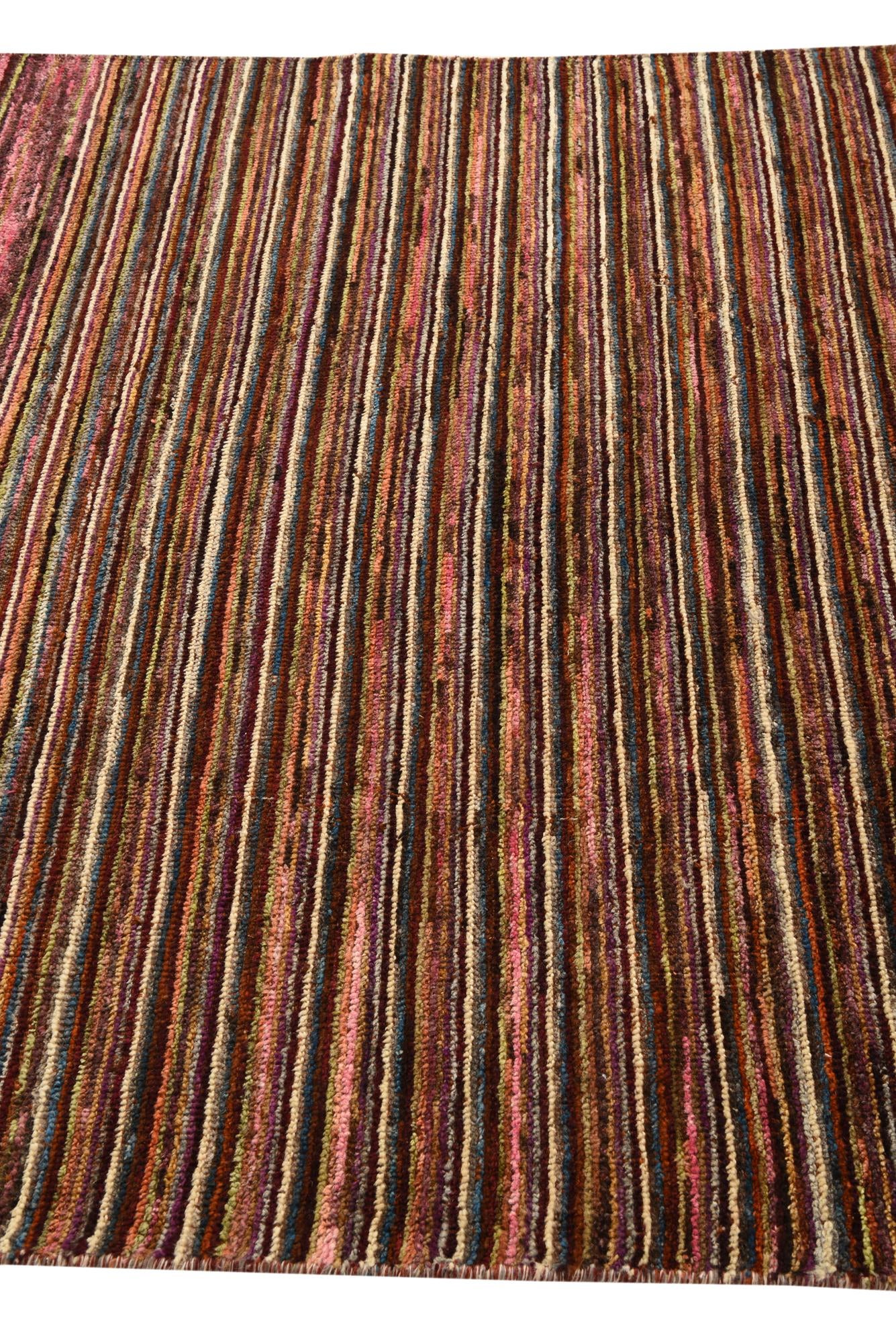 5' 2 x 8' Hand Knotted Darya Wool Rug
