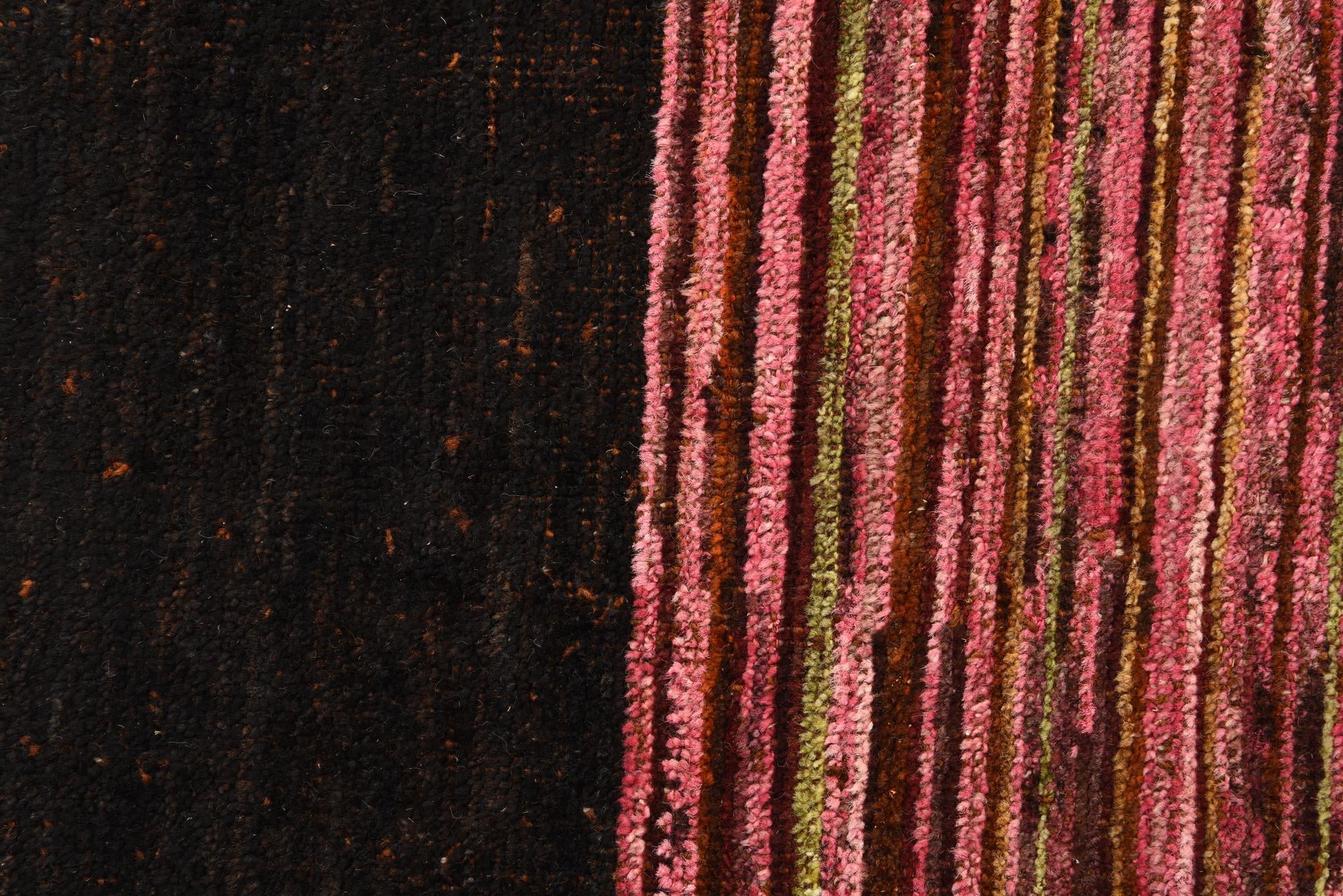 5' 2 x 8' Hand Knotted Darya Wool Rug