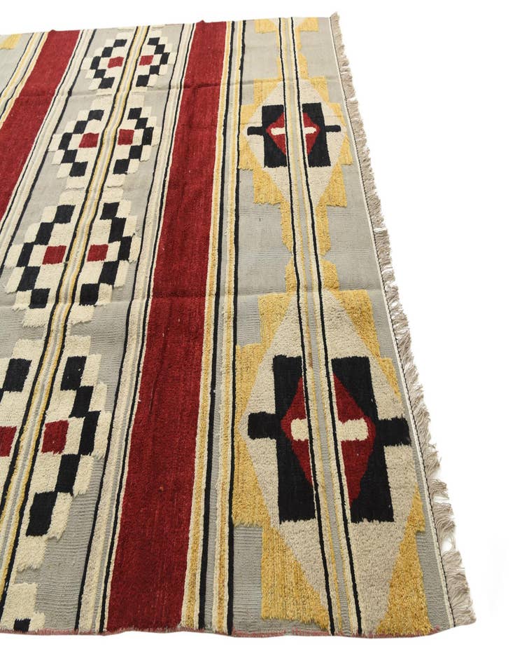 Detail image of 8' 4 x 10' 1  Hand Knotted Darya Wool Rug