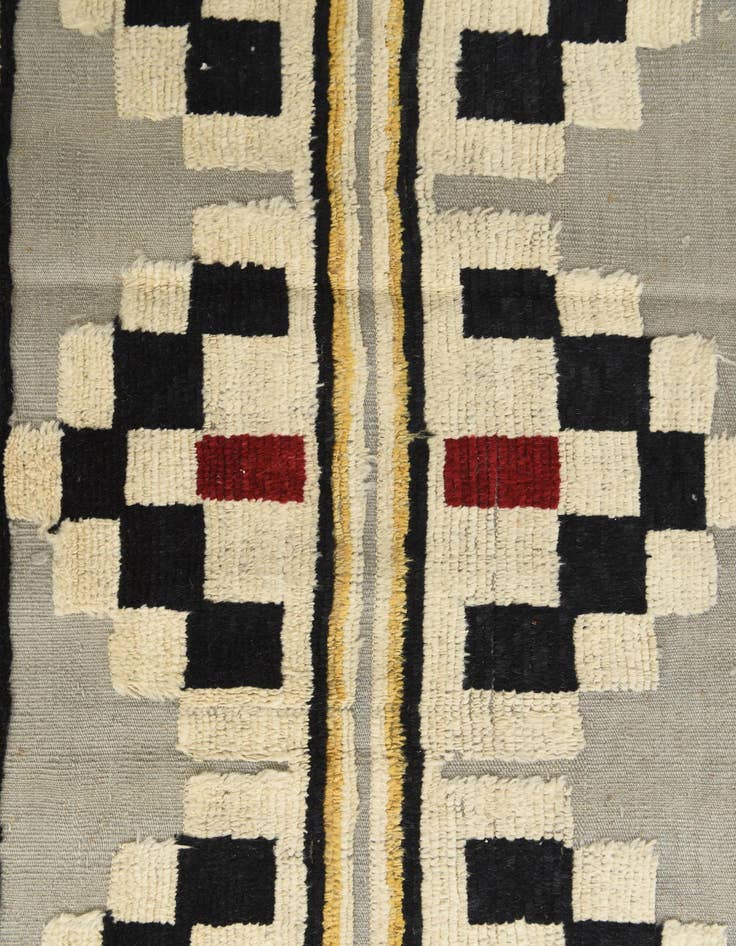 Detail image of 8' 4 x 10' 1  Hand Knotted Darya Wool Rug