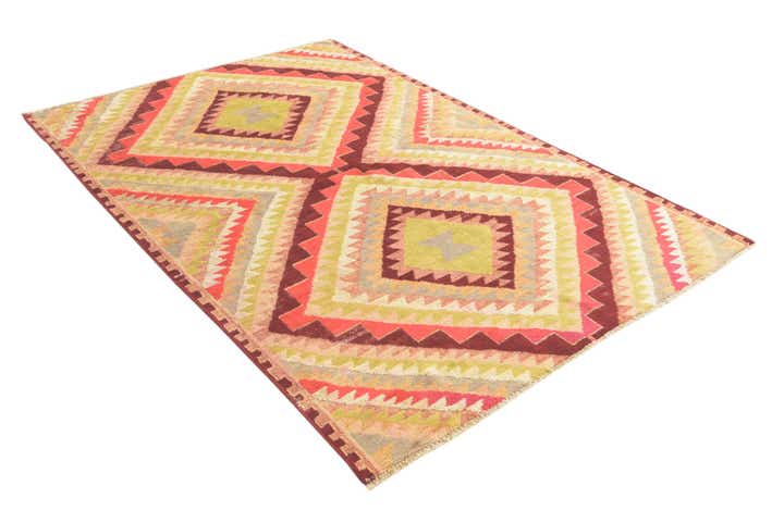 5' 6 x 8' Hand Knotted Darya Rug