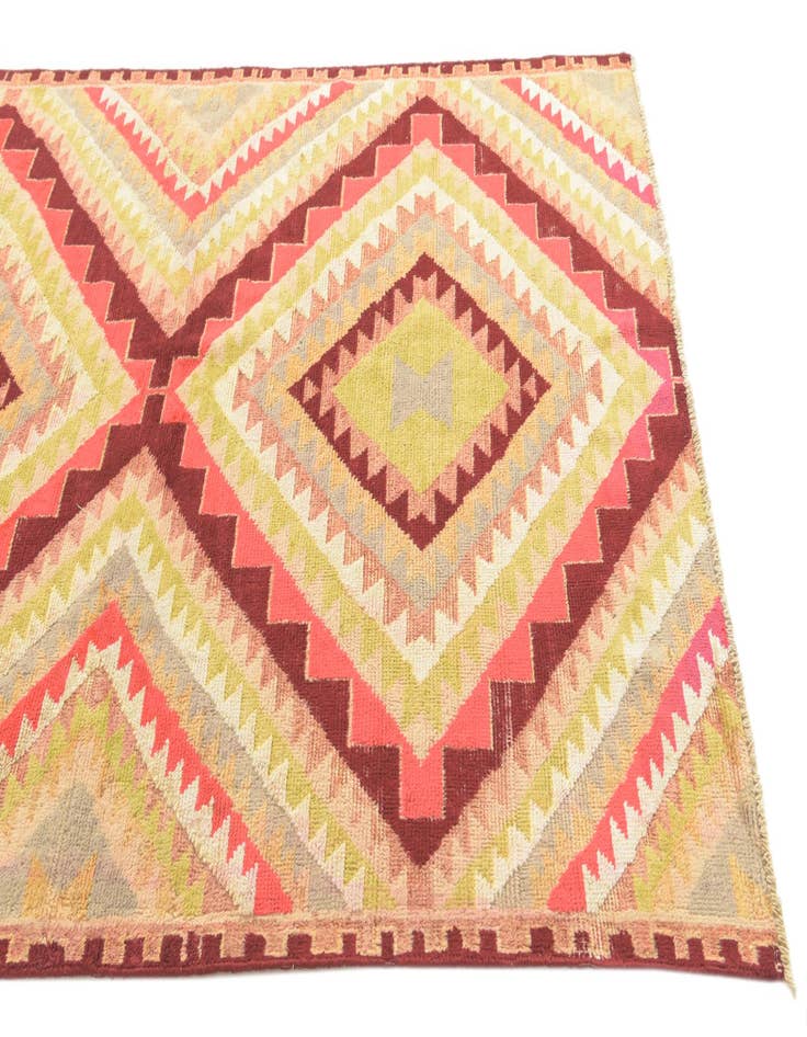 Detail image of 5' 6 x 8'  Hand Knotted Darya Rug