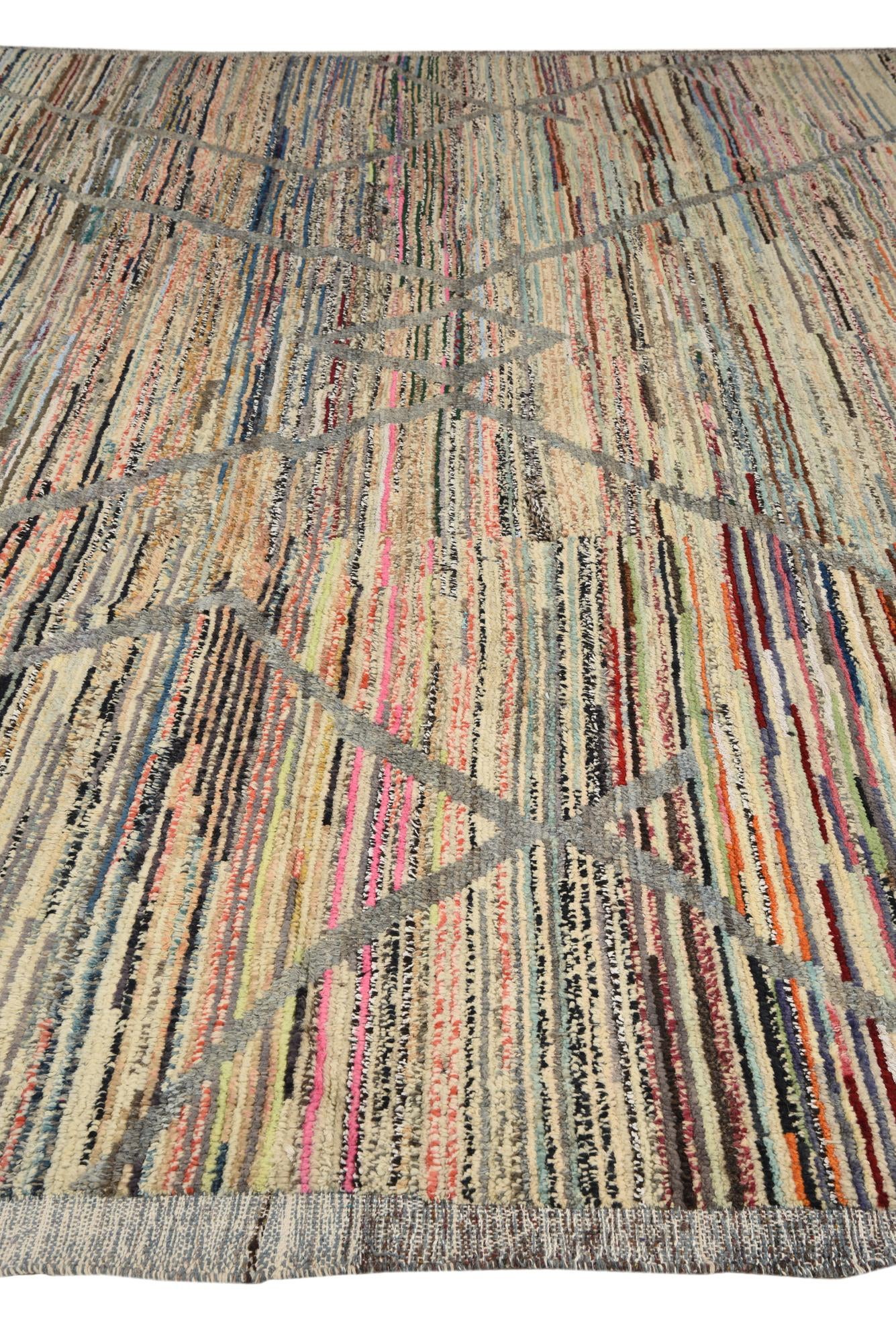 13' 6 x 20' 9 Hand Knotted Darya Wool Rug