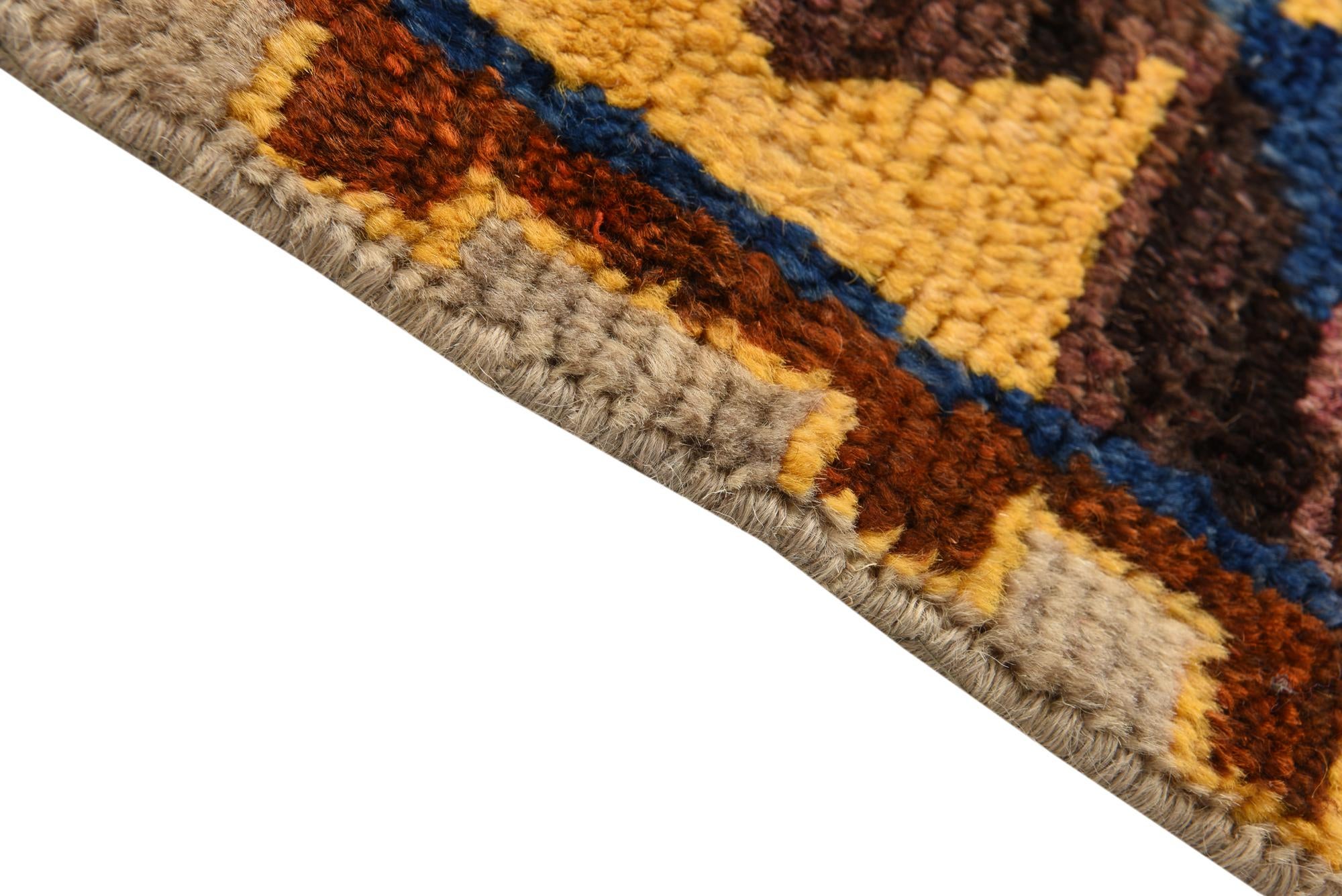 5' 4 x 8' Hand Knotted Darya Rug