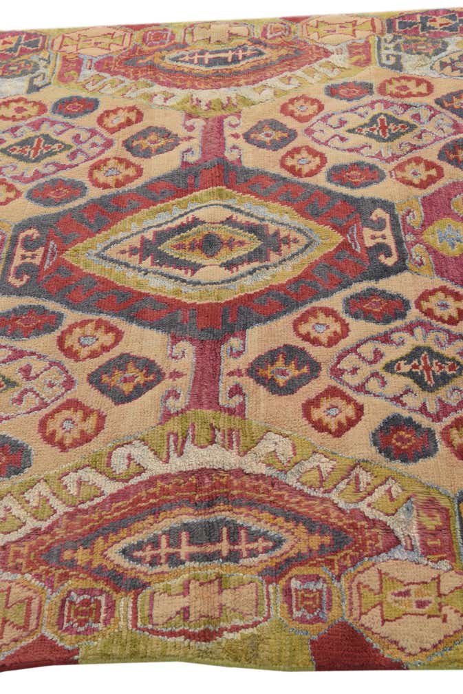 5' 4 x 8' Hand Knotted Darya Rug
