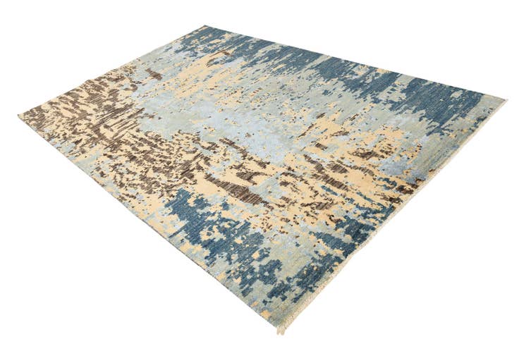 Detail image of 6' 1 x 9' 1 Hand Knotted Darya Rug