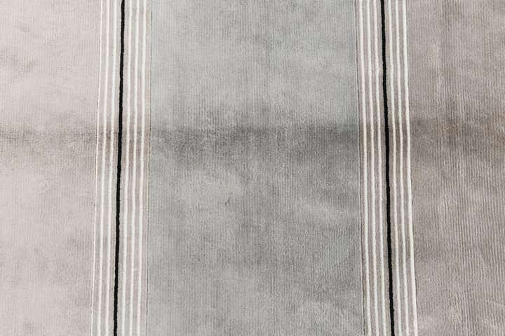 7' 9 x 9' 10 Hand Knotted Darya Wool Rug