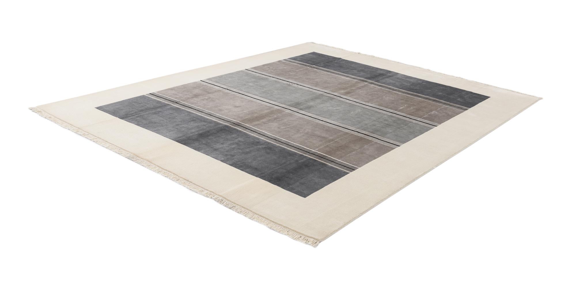 7' 10 x 9' 10 Hand Knotted Darya Wool Rug