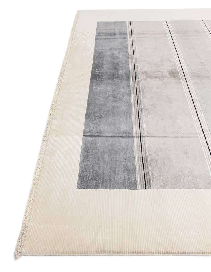 Detail image of 7' 10 x 9' 10  Hand Knotted Darya Wool Rug