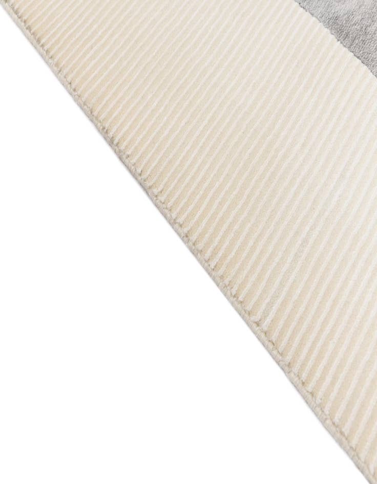 Detail image of 7' 10 x 9' 10  Hand Knotted Darya Wool Rug