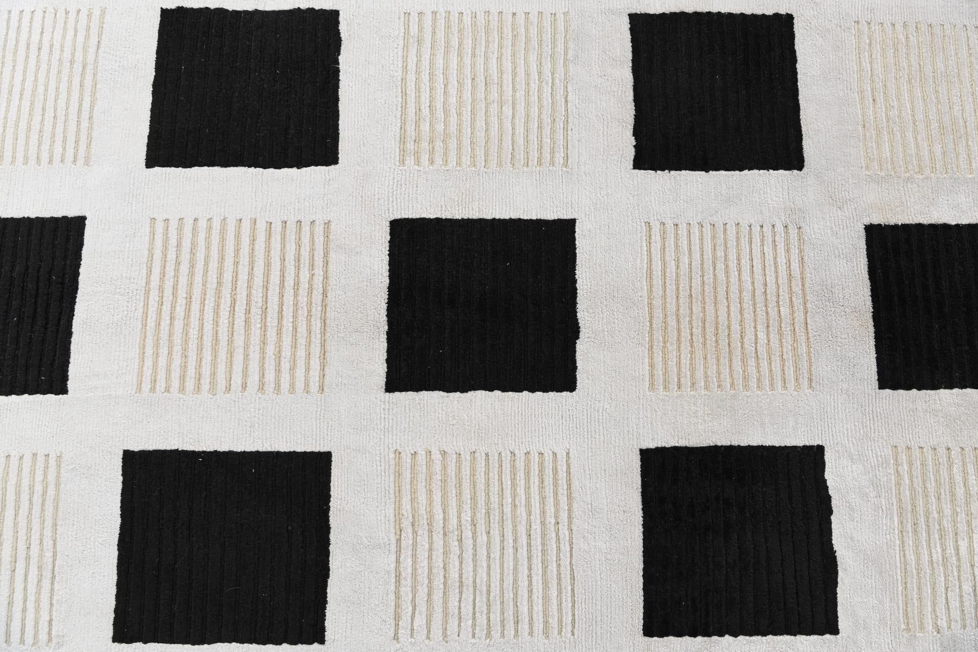 8' 4 x 11' Hand Knotted Darya Wool Rug