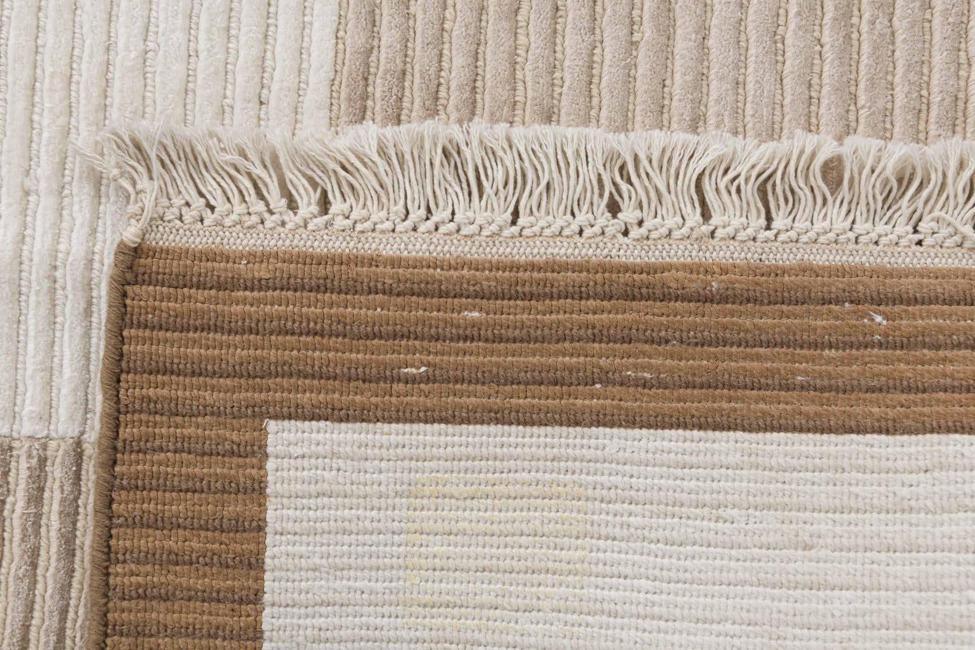 8' 1 x 11' 5 Hand Knotted Darya Wool Rug
