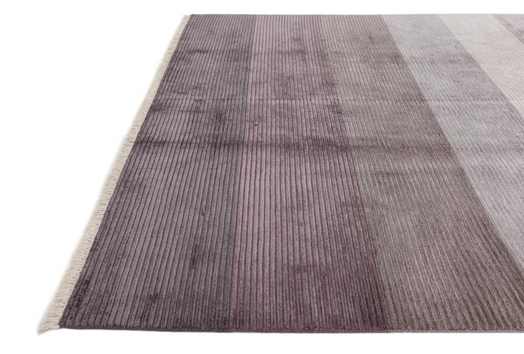 Detail image of 6' 7 x 9' 10 Hand Knotted Darya Wool Rug