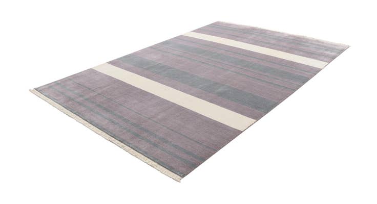 Detail image of 6' 7 x 9' 10 Hand Knotted Darya Wool Rug