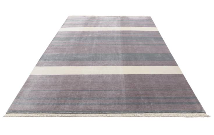 Detail image of 6' 7 x 9' 10 Hand Knotted Darya Wool Rug