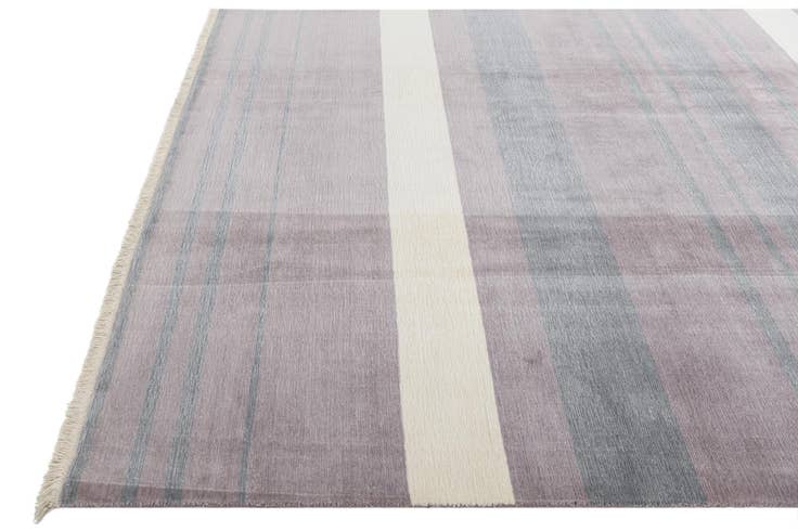 Detail image of 6' 7 x 9' 10 Hand Knotted Darya Wool Rug