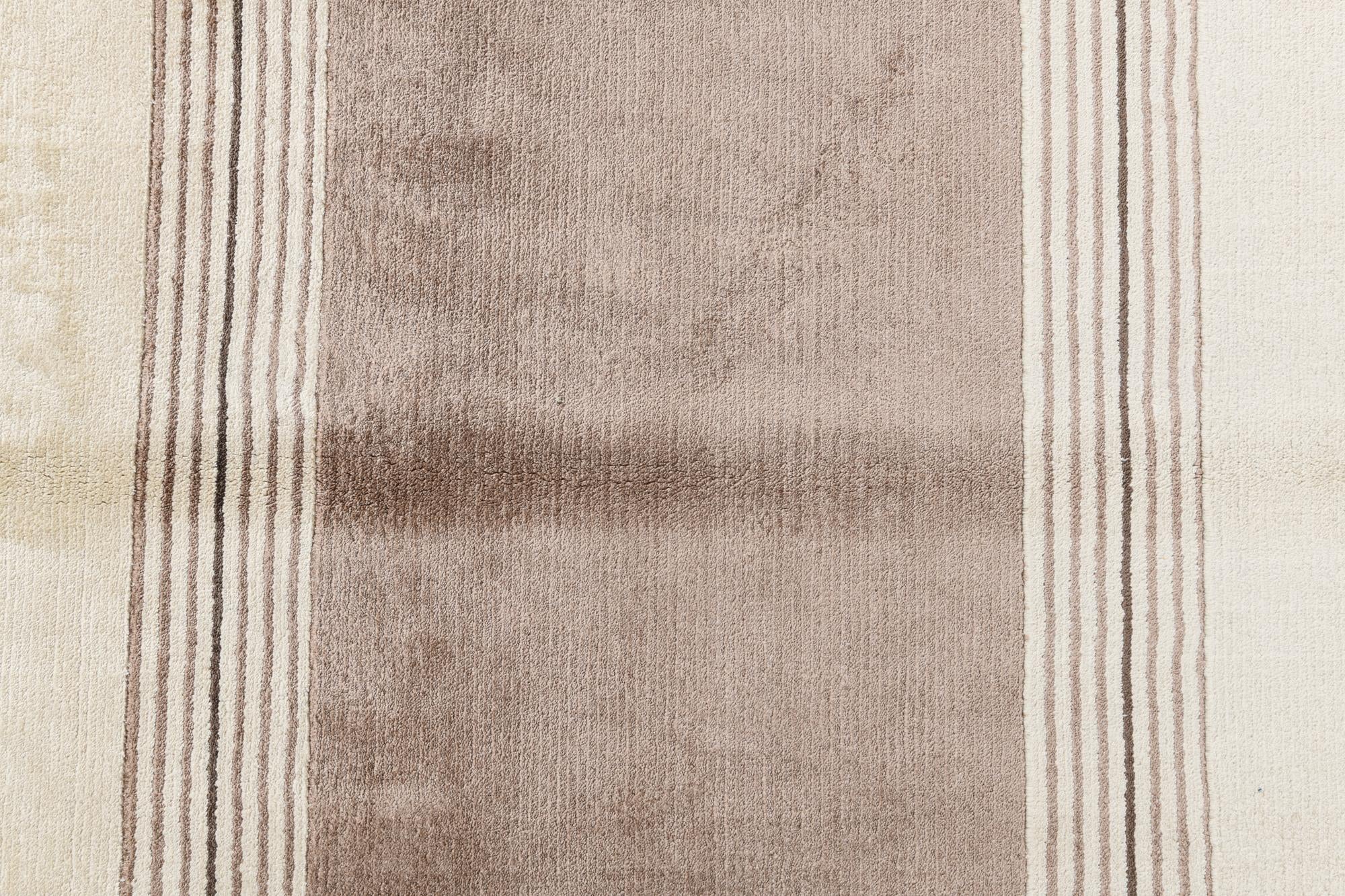 6' 10 x 9' 5 Hand Knotted Darya Wool Rug