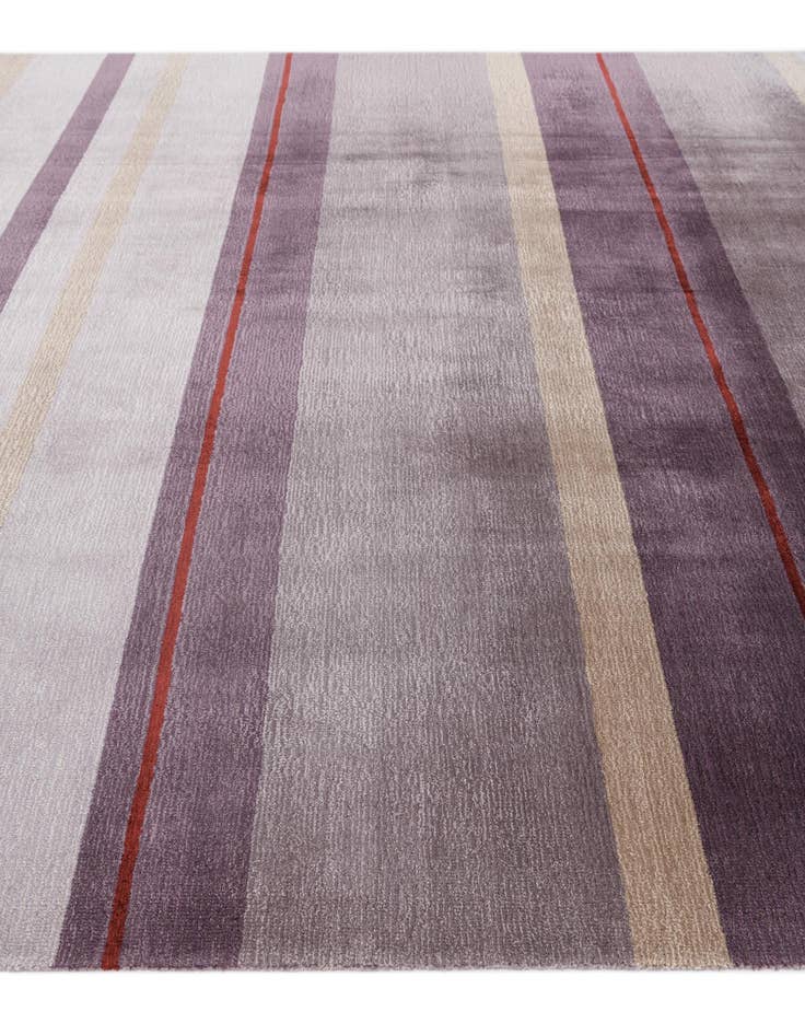 Detail image of 6' 4 x 9' 8 Hand Knotted Darya Wool Rug